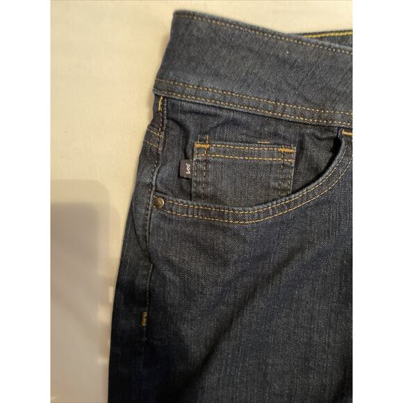 Lee Size 6 Perfect Fit Just Below The Waist Straight Leg DarkWash Women's Jeans - Picture 6 of 9
